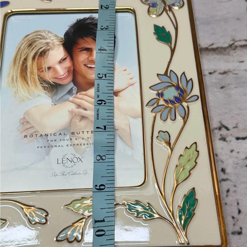 Lenox Botanical Butterfly 5x7 Frame | Porcelain Butterfly Photo Frame |‎ Floral